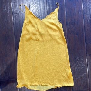 Silky dress from Topshop size 4 !! It’s gorgeous under the sun!